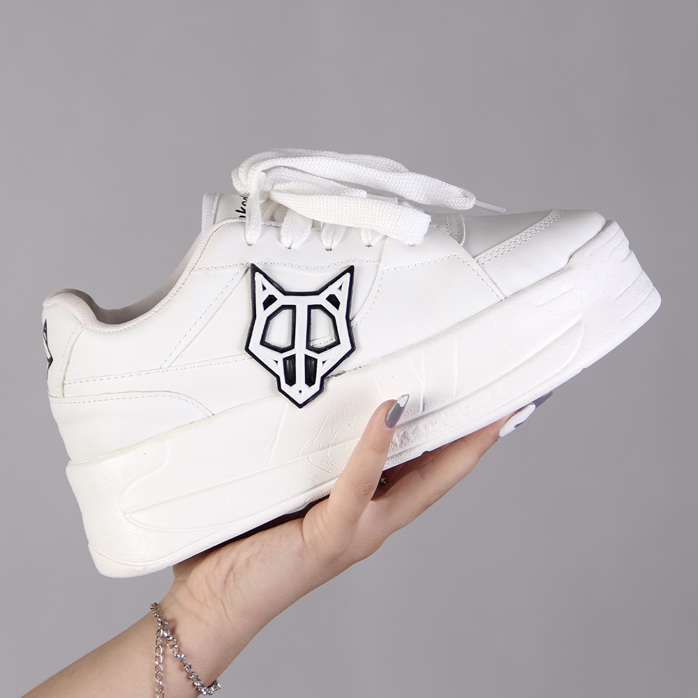 کفش زنانه Wolf سفید